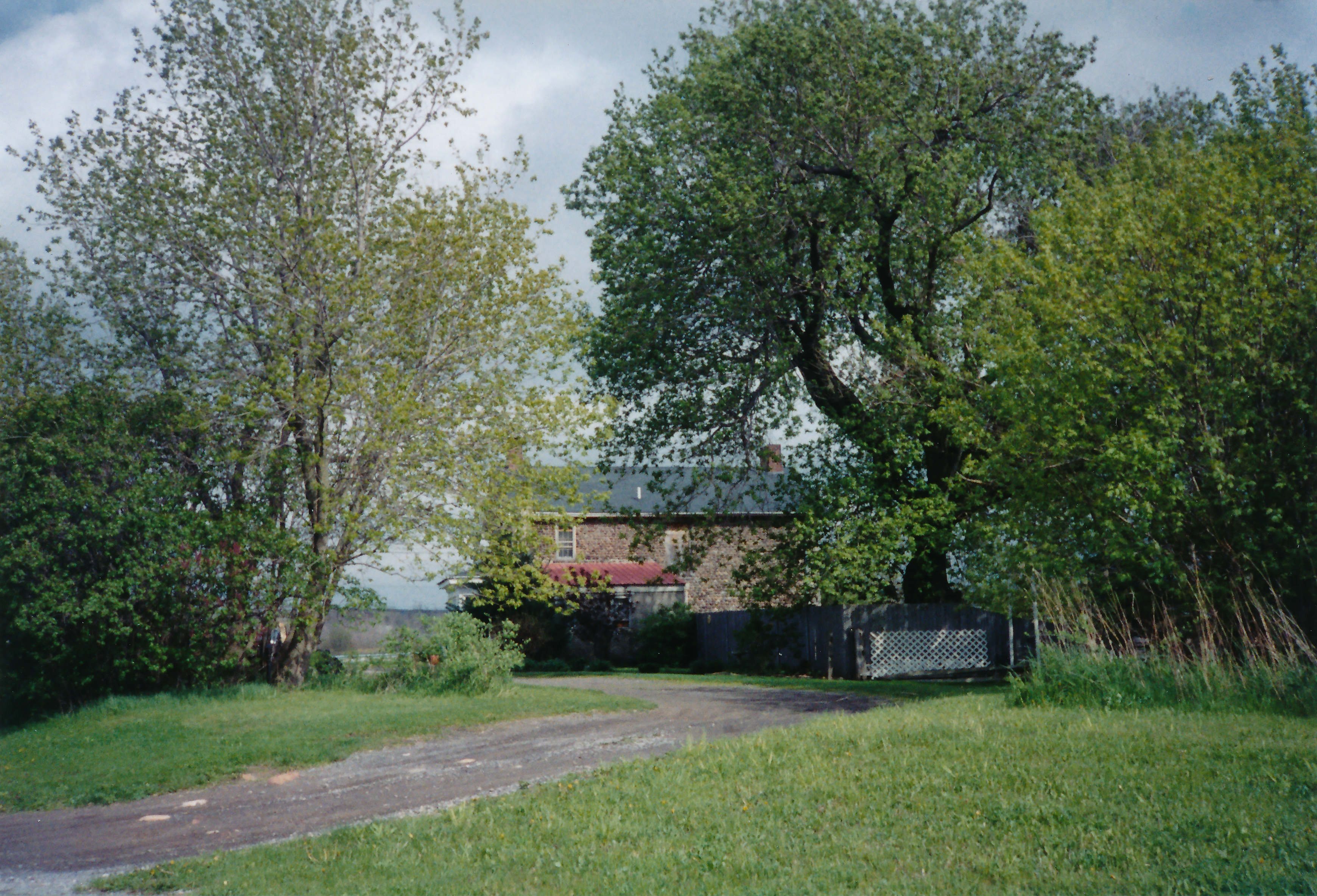 Hen-14 Brininstool-Smith 1